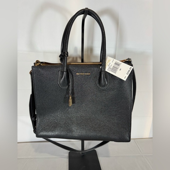 Michael Kors Handbags - Michael Kors Black Mercer Leather Large Convertible Tote with strap NWT